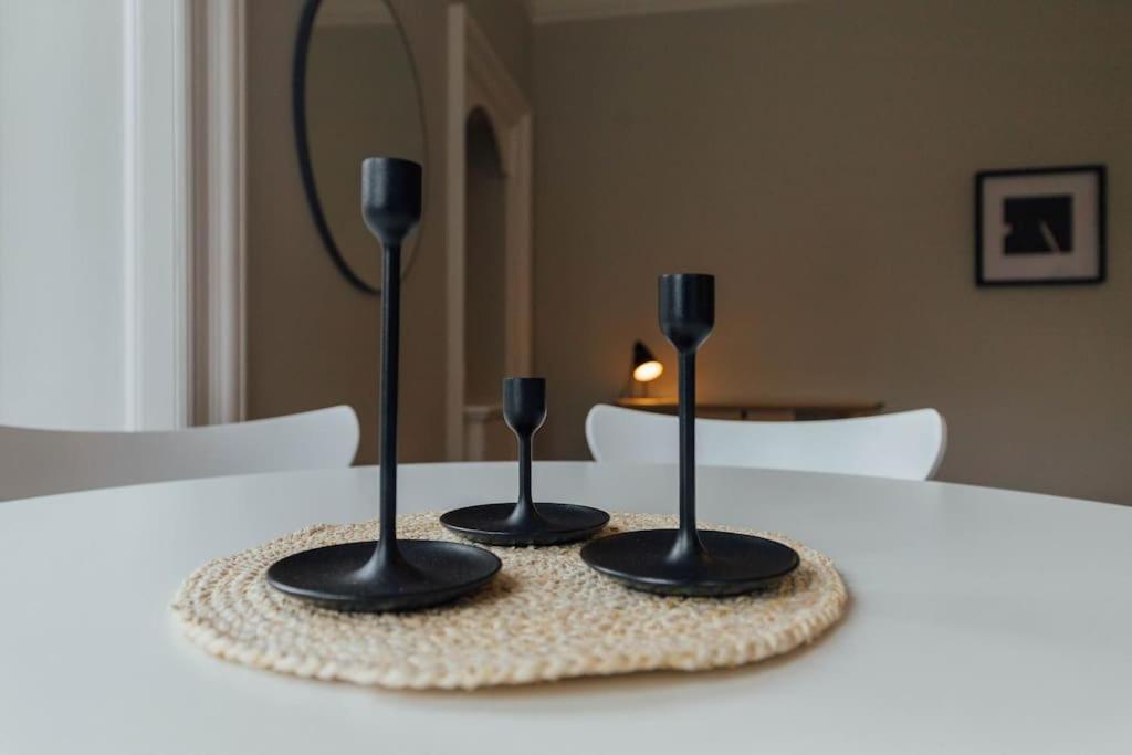 Stylish Stirling Apartment - Free Parking エクステリア 写真