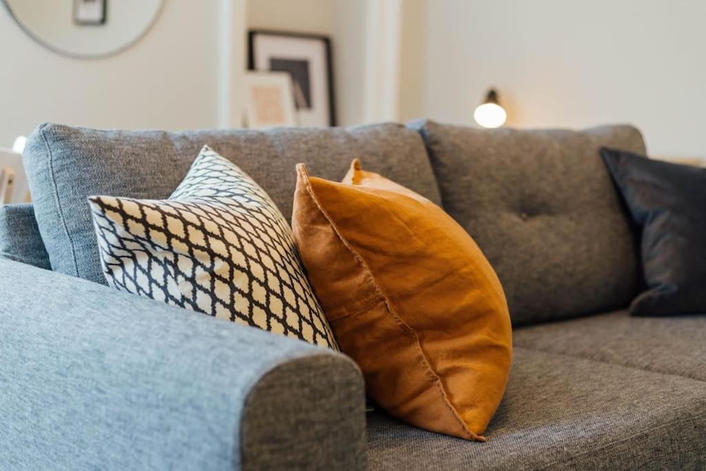 Stylish Stirling Apartment - Free Parking エクステリア 写真
