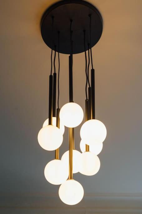 Stylish Stirling Apartment - Free Parking エクステリア 写真